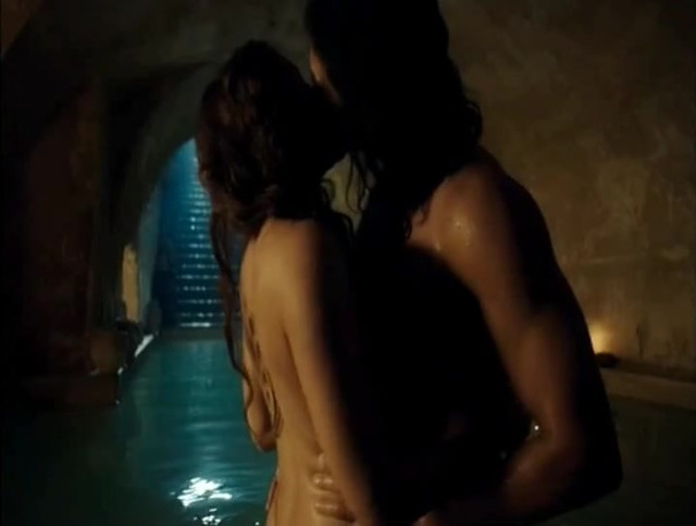 Cote de Pablo sexy - The Dovekeepers s01e02 (2015)