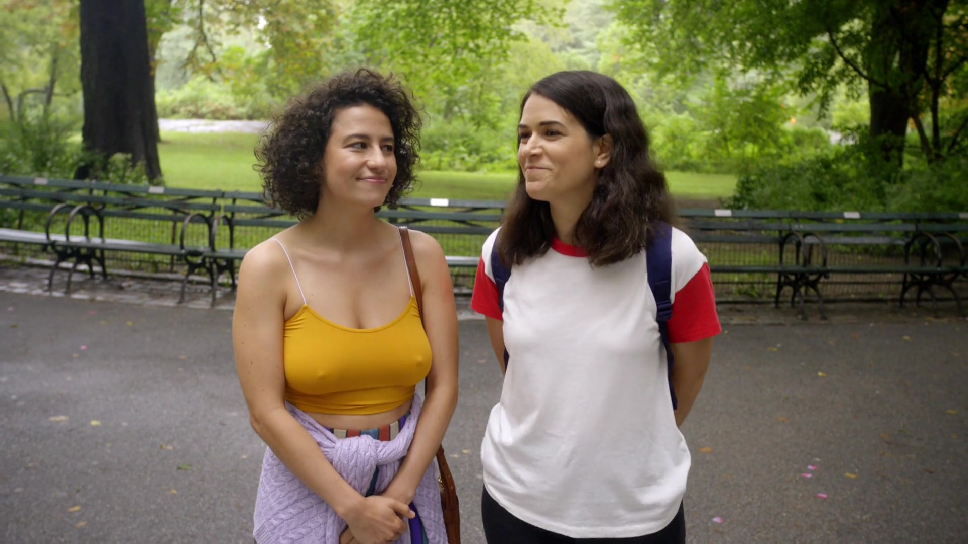 Ilana Glazer sexy - Broad City s05e09 (2019)