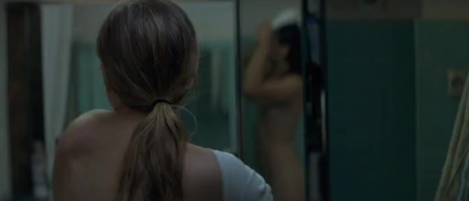 Anais Demoustier nude - Belle epine (2010)