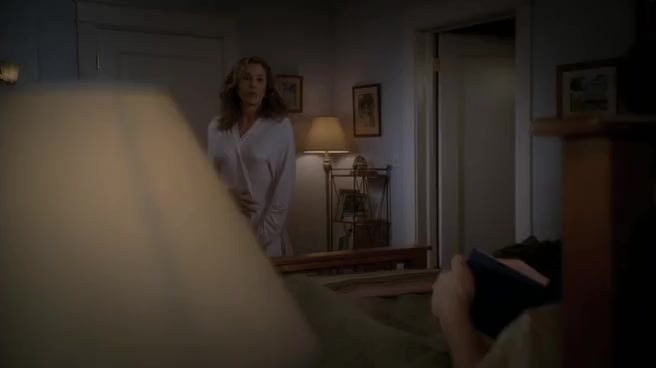 Felicity Huffman sexy - Desperate Housewives s07e17 (2011)