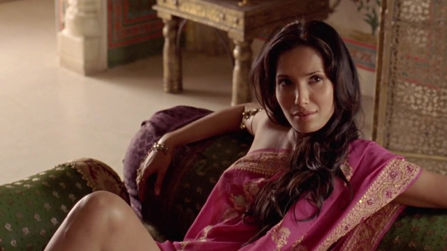 Padma Lakshmi sexy - Sharpes Challenge (2006)