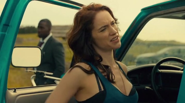 Melanie Scrofano sexy - Wynonna Earp s01e01 (2016)