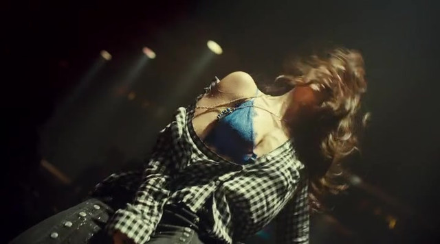 Melanie Scrofano sexy - Wynonna Earp s03e01 (2018)