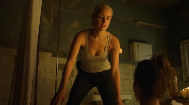 Rachel Skarsten sexy, Anna Silk sexy - Lost Girl s03e12 (2013)