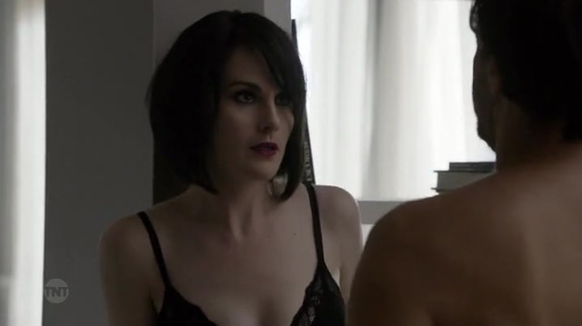 Michelle Dockery sexy - Good Behavior s01e10 (2016)