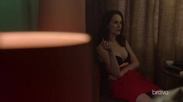 Michelle Dockery sexy - Good Behavior s02e07 (2017)