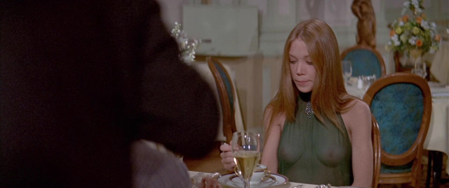 Sissy Spacek nude - Prime Cut (1972)