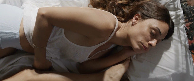 Berenice Bejo nude, Martina Gusman nude - La quietud (2018)