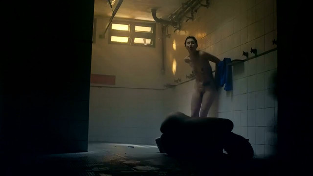 SofIa Gala nude, Iride Mockert nude - El Tigre Veron s01e02 (2019)