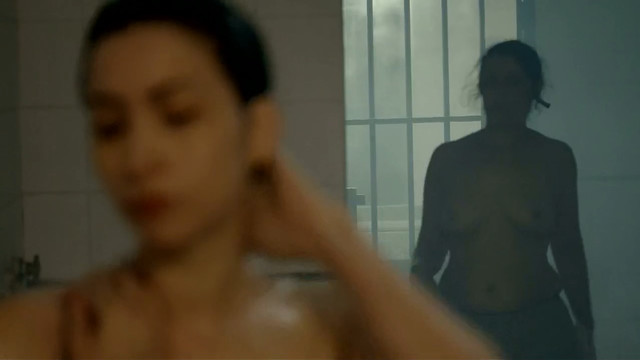 SofIa Gala nude, Iride Mockert nude - El Tigre Veron s01e02 (2019)