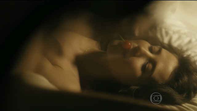 Paula Burlamaqui sexy, Marjorie Estiano nude - Eu Que Amo Tanto s01e03 (2014)