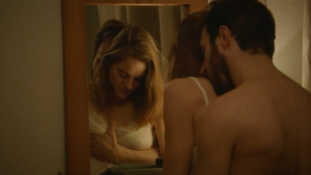 Noemie Schmidt sexy, Gitte Witt nude, Fleur Geffrier nude - A l'interieur s01e01-02 (2019)