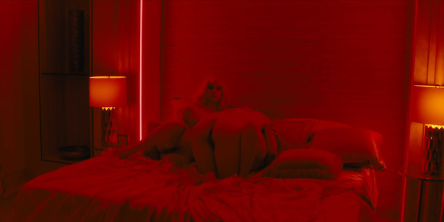 Nola Palmer nude, Gaite Jansen nude - Jett s01e09 (2019)