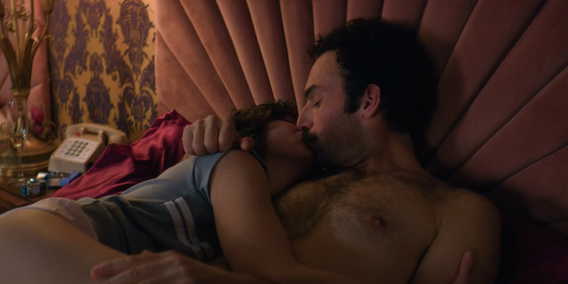 Betty Gilpin nude, Alison Brie sexy - Glow s03e04 (2019)