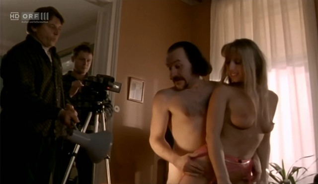 Roswitha Meyer nude, Evelyn Veigl nude - Schwarzfahrer (1997)