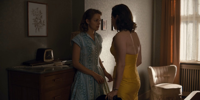 Luise Heyer sexy, Antje Traue sexy - Dark s02e03 (2019)