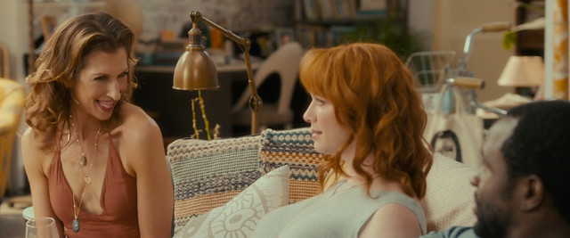 Christina Hendricks sexy, Anna Camp sexy - Egg (2018)