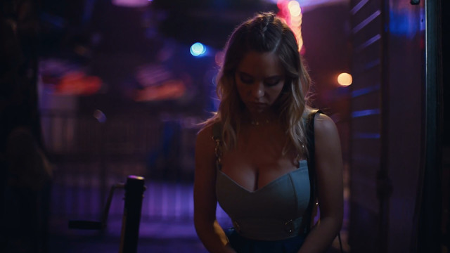 Sydney Sweeney sexy, Hunter Schafer nude, Alexa Demie sexy - Euphoria s01e04 (2019)