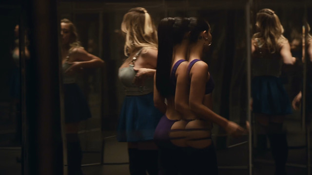 Sydney Sweeney sexy, Hunter Schafer nude, Alexa Demie sexy - Euphoria s01e04 (2019)