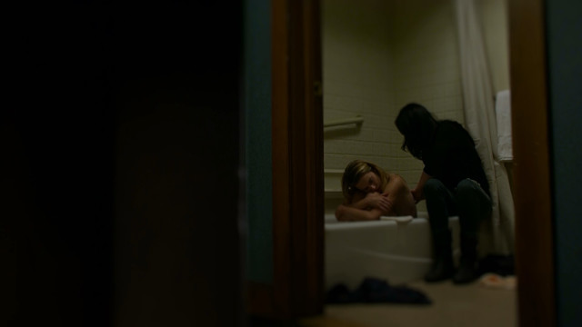 Rachael Taylor sexy, Jamie Neumann sexy - Jessica Jones s03e09-10 (2019)