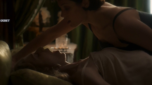 Elizabeth Debicki nude, Gemma Arterton sexy - Vita & Virginia (2018)