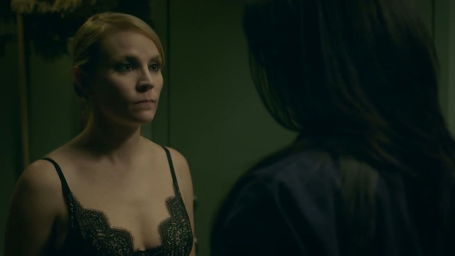 Emily Tarver sexy, Laura Prepon sexy - Orange Is the New Black s07e02-10 (2019)