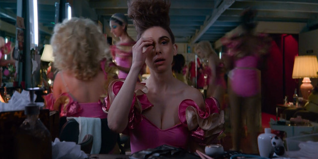 Jackie Tohn sexy, Kate Nash sexy - Glow s03e08-10 (2019)