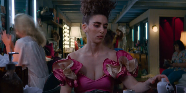 Jackie Tohn sexy, Kate Nash sexy - Glow s03e08-10 (2019)