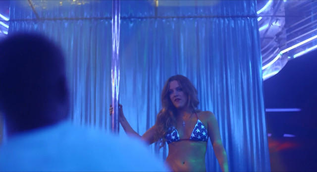 Riley Keough sexy, Faith Hill sexy - Dixieland (2015)