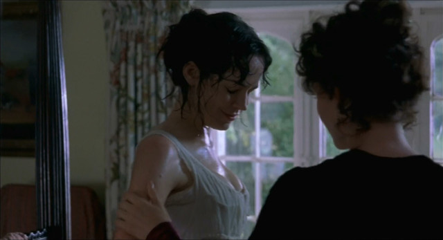 Victoria Hamilton nude, Frances O'Connor sexy - Mansfield Park (1999)