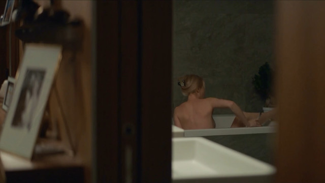 Julia Ragnarsson nude, Julia Dufvenius nude - Fartblinda s01e03, e07 (2019)