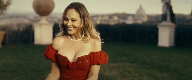 Regina Orioli nude, Irene Vetere nude, Ornella Muti sexy - Notti Magiche (2018)