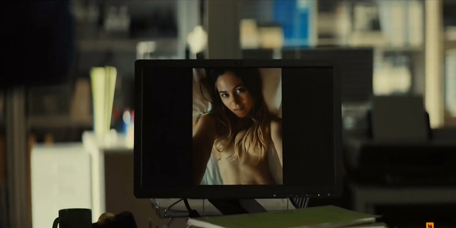 Tania Santana nude, Kimberley Tell nude, Candela Pena nude - Hierro s01e03(2019)