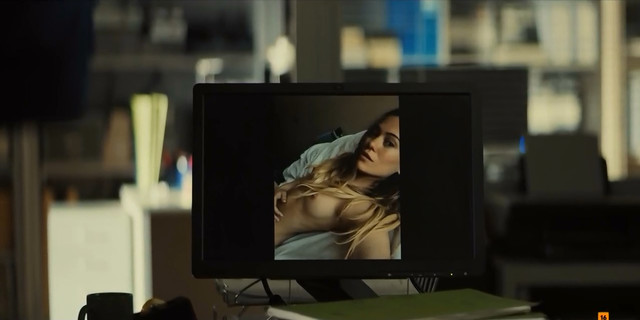 Tania Santana nude, Kimberley Tell nude, Candela Pena nude - Hierro s01e03(2019)