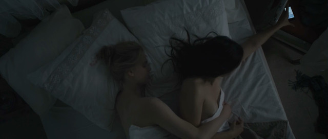 Ruth Vega Fernandez nude, Liv Mjones nude, Josefine Tengblad nude - Kiss Me (2011)