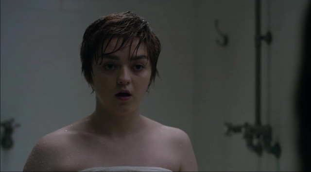 Blu Hunt sexy, Maisie Williams sexy -  The New Mutants (2020)