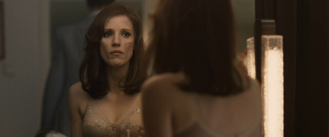 Jessica Chastain sexy - The Debt (2011)