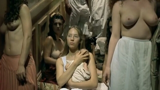 Isild Le Besco nude, Emilie Dequenne sexy - La ravisseuse (2005)