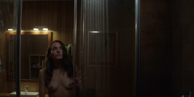 Josefin Asplund nude - Sanctuary s01e03e06 (2019)