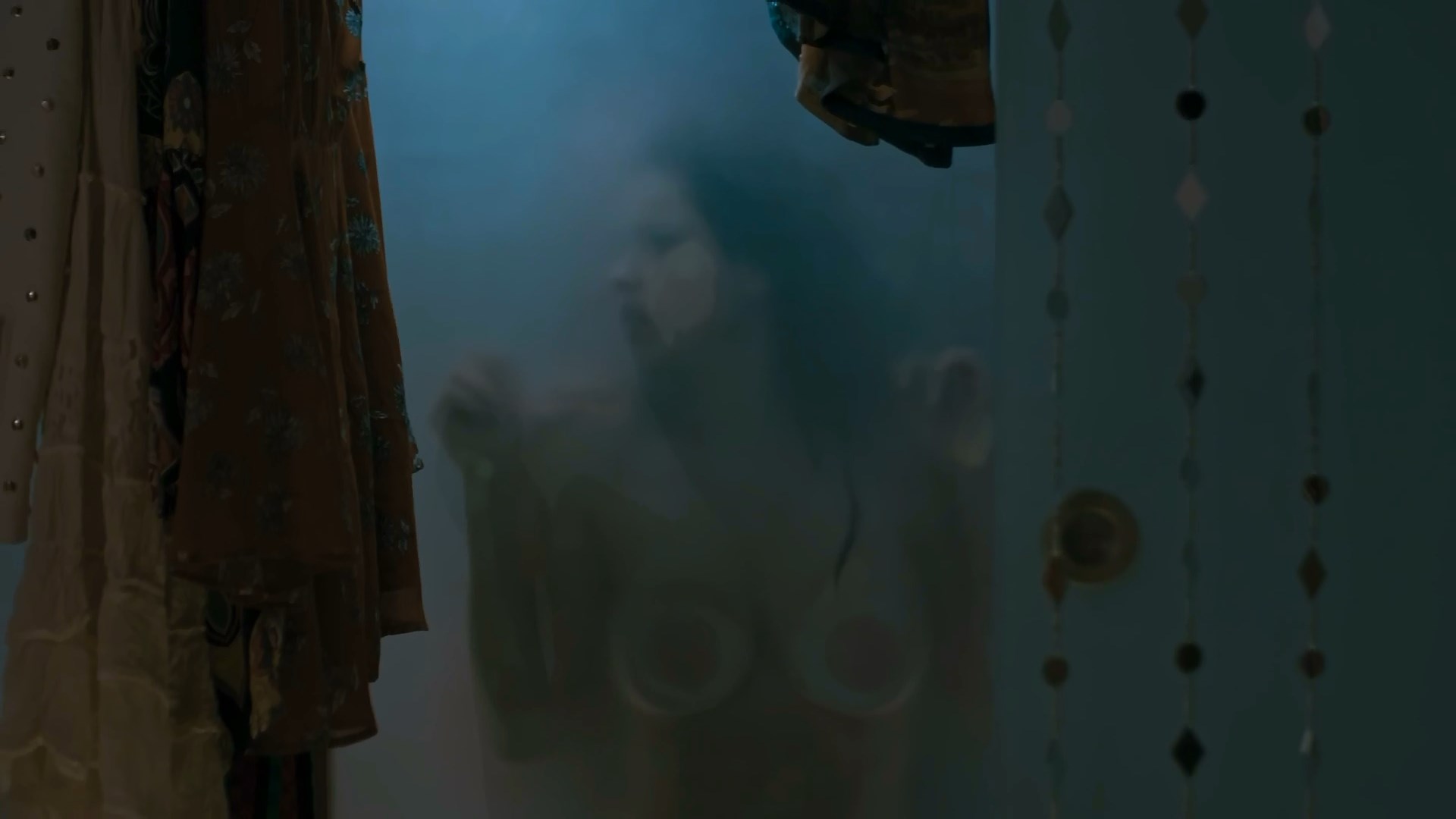 Kalki Koechlin nude - Smoke s01 (2018)