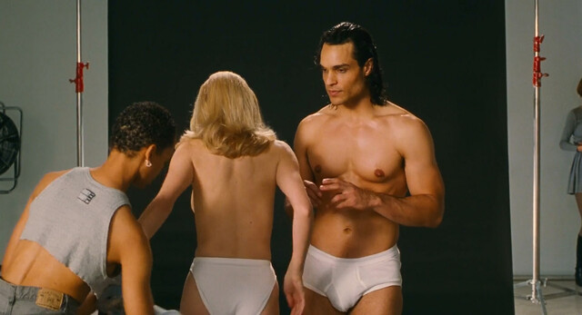 Catherine Keener nude, Elizabeth Berkley sexy, Bridgette Wilson-Sampras nude - The Real Blonde (1997)