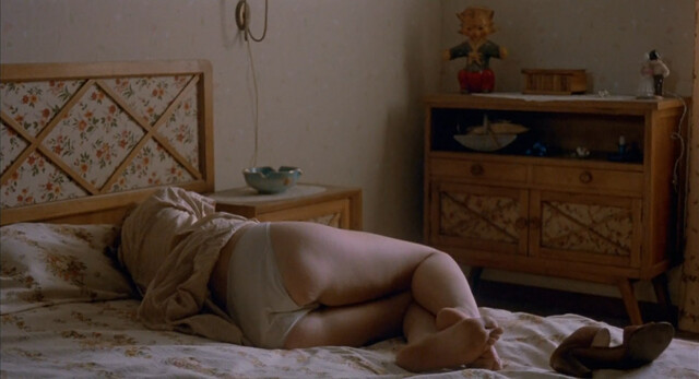 Jill Clayburgh nude - La luna (1979)