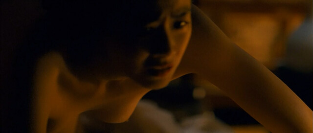 Cho Yeo-jeong nude, Ryu Hyun-kyung nude - The Servant (2010)