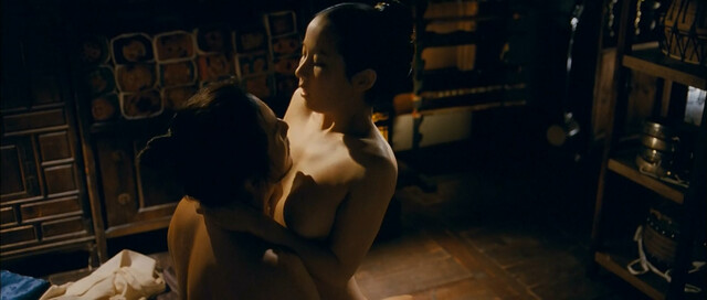 Cho Yeo-jeong nude, Ryu Hyun-kyung nude - The Servant (2010)