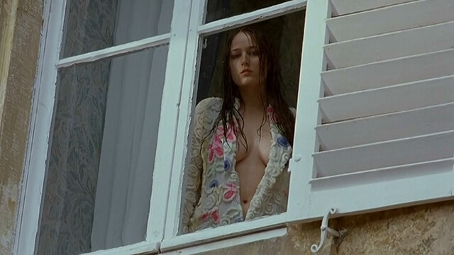 Leelee Sobieski sexy, Tara Fitzgerald nude - In a Dark Place (2006)