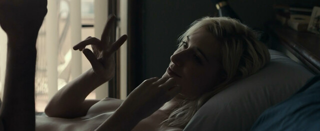 Elizabeth Debicki nude - The Burnt Orange Heresy (2019)