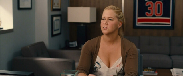 Amy Schumer sexy - Trainwreck (2015)