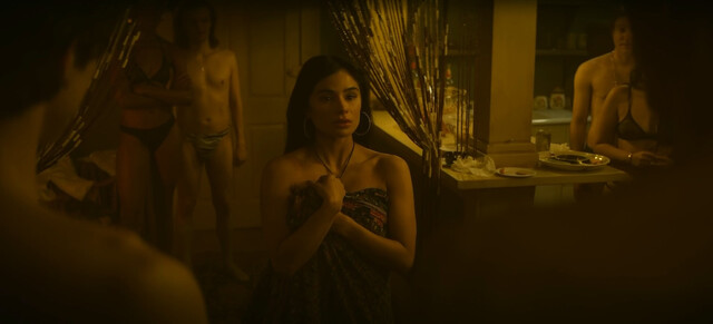 Kayla Ibarra nude - Doom Patrol s02e09 (2020)