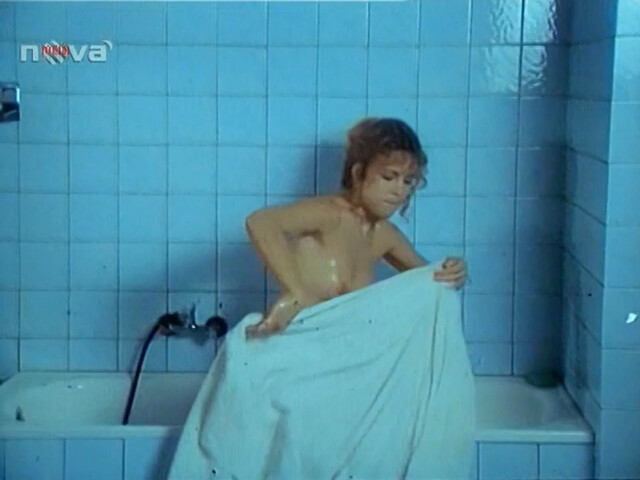 Zora Kerova (Zora Ulla Kesslerova) nude - Retez (1981)