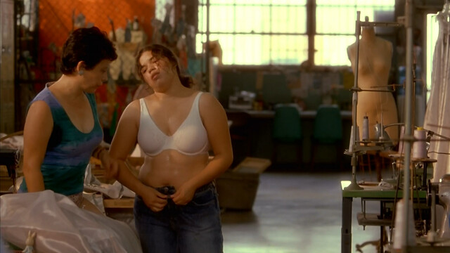 America Ferrera sexy - Real Women Have Curves (2002)